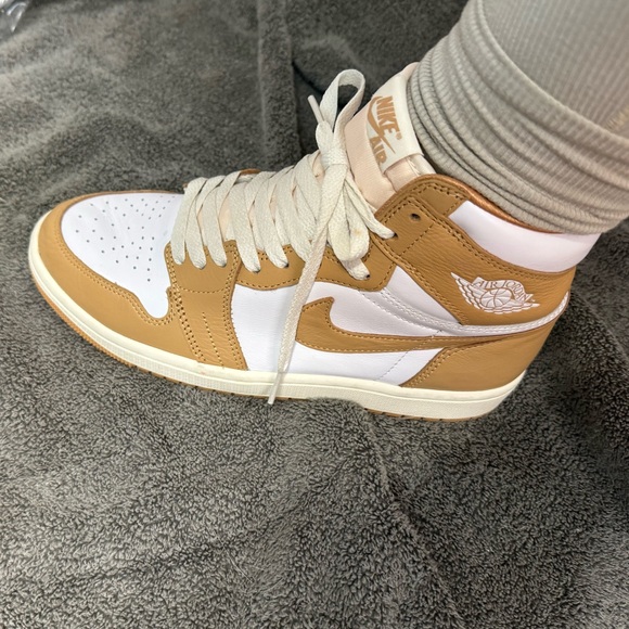 AIR JORDAN 1 RETRO HIGH OG Praline size 9 - Picture 14 of 14